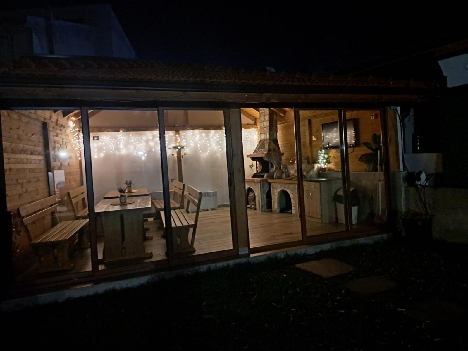 Guest House Ideal Saparewa Banja Exterior foto
